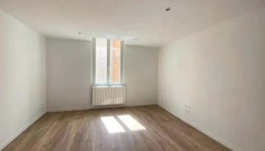 Studio 1 pièce 23 m² 