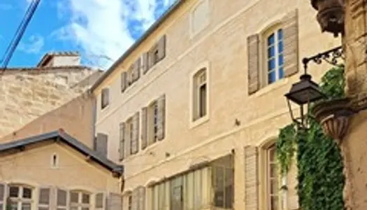 Arles : Immeuble de rapport 464m2 Arles centre ville 
