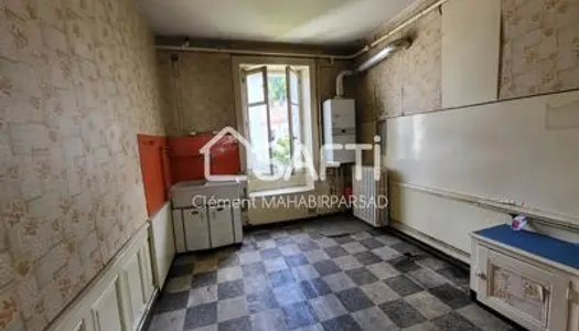 Appartement à rénover . 