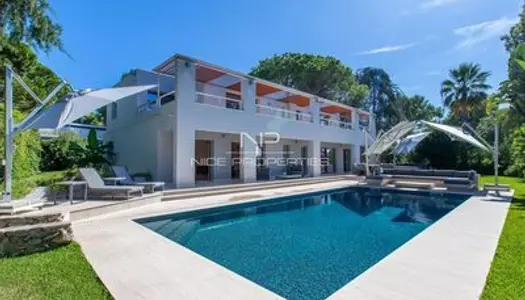 Exceptionnelle villa moderne de 450 m² au coeur de Saint Jean Ca