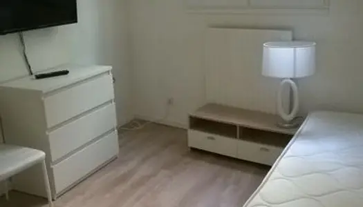 Chambre de luxe dans appartement de standing