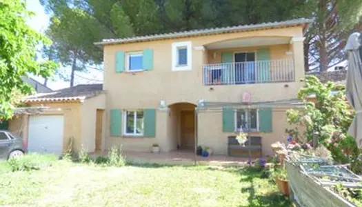 Villa 7 pièces 147 m²