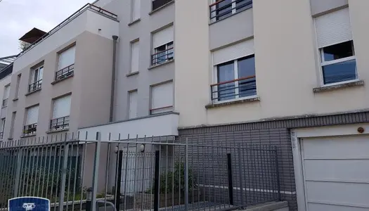 Parking - Garage Location Le Blanc-Mesnil   70€