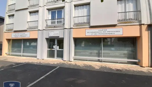 Local professionnel 5 pièces 93 m² 