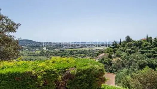 Villa 5 pièces 220 m² 