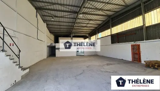 Local commercial 723 m²