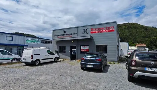 Local commercial 210 m² 