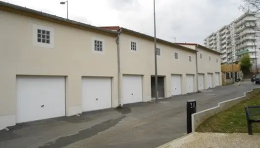 Parking/box 25 m² 