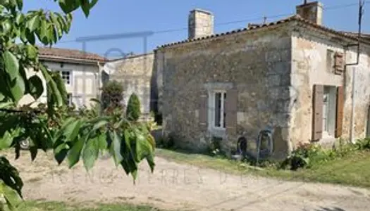 Maison charentaise avec jardin 