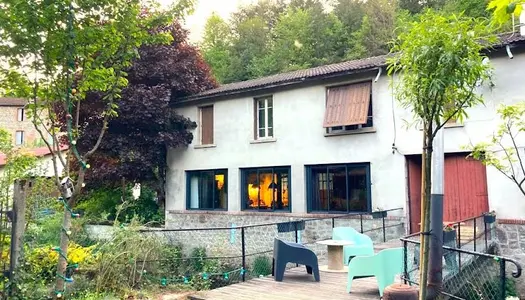 Maison 6 pièces 213 m²