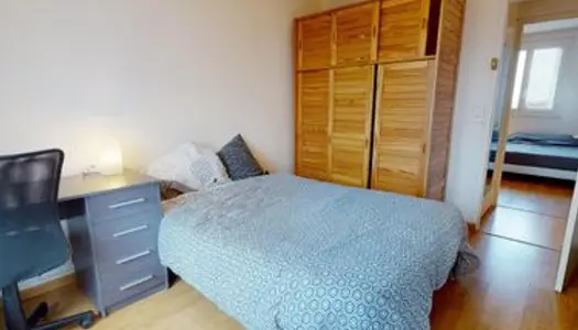 Chambre 6 pièces 78 m² 