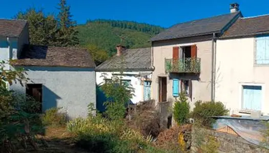 Grande maison de campagne à rénover 