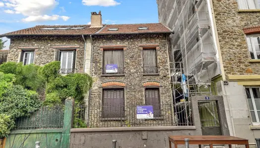Maison Location Saint-Ouen-sur-Seine  76m² 4085€