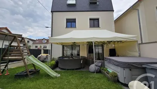 Maison 6 pièces 94 m² 