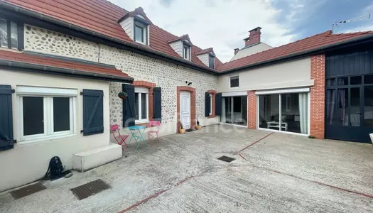 Dpt Hautes Pyrénées (65), à vendre  maison P4 de 144 m² - Terrain de 368,00 m² 