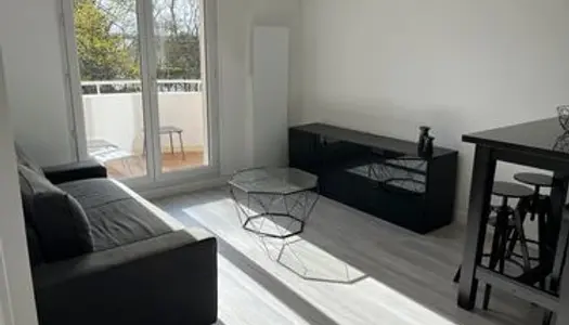 Appartement meublé 2 pièces - 1 chambre - 36 m² - 77310 Saint-Fargeau-Ponthierry