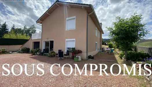 Vente Maison 140 m² à Renaison 279 000 €