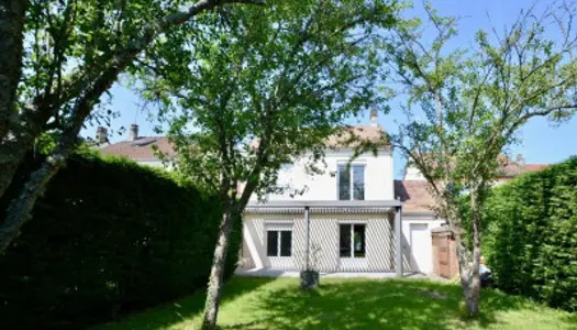 Maison 5 pièces 106 m² 