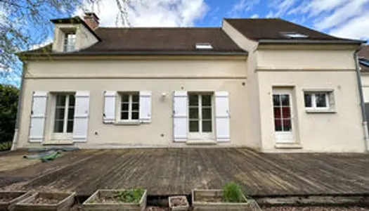 Grande maison familiale à louer à Senlis