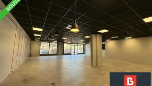 Local commercial 256 m² 