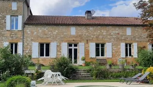 Maison 9 pièces 350 m²