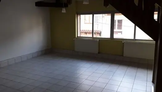 Appartement à louer dans une maison de village 