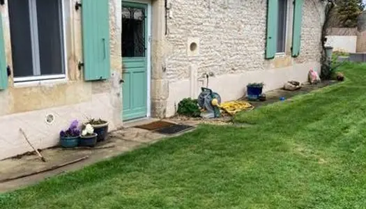 Maison de compagne de 4 chambres avec jardin, grange et dépendances a vendre a 86400 Blanzay 