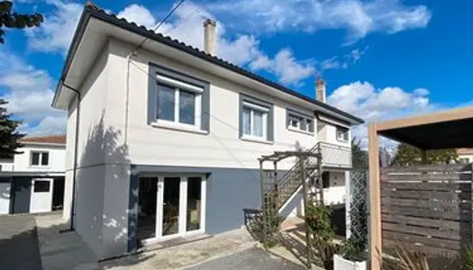 Maison 6 pièces 158 m² 