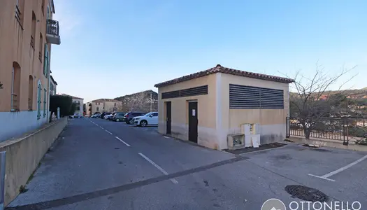 Vente Parking à Roquebrune sur Argens 4 500 €