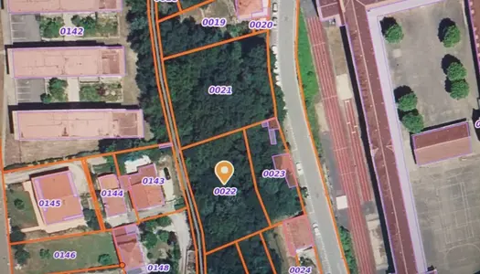 Dpt Ariège (09), à vendre FOIX terrain - Terrain de 1 050,00 m² 