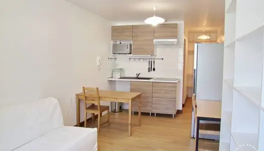 Studio 1 pièce 27 m² 