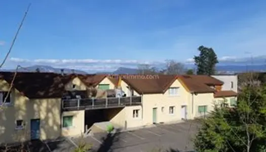 Exclusivité CORBELIN - Appartement Duplex avec Terrasse dans copropriété sécurisée 