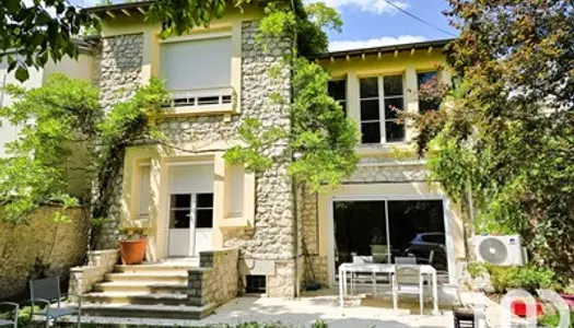 Maison 6 pièces 193 m² 