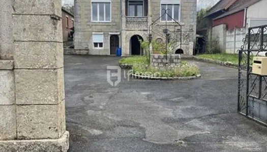 Maison 8 pièces 140 m² 