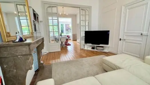 Maison 7 pièces 227 m² 