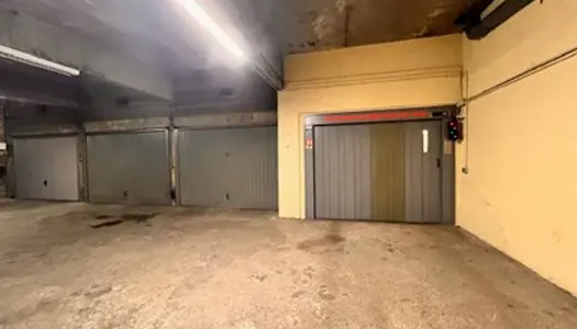 Parking - Garage Vente Paris 15e Arrondissement   32400€