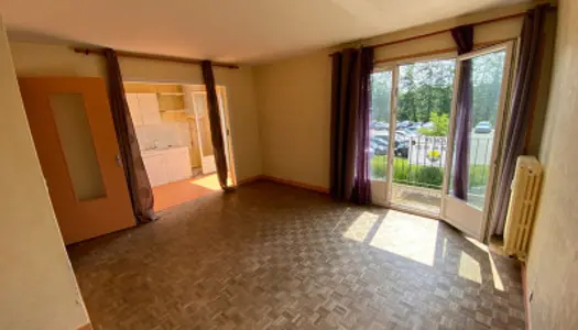 Studio 1 pièce 33 m² 