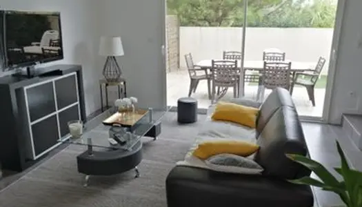 MAISON Meublée 62 m2 location à l'année avec extérieur 