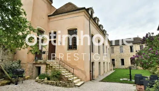 Château 8 pièces 178 m² 