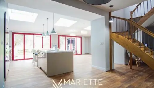 Maison 8 pièces 216 m²