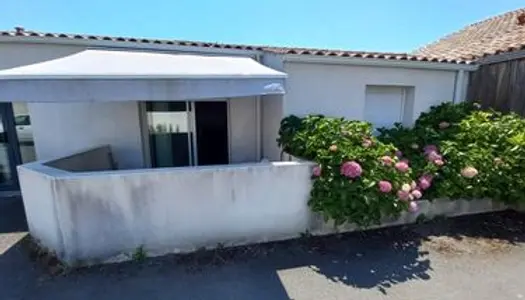 Location meublée appt La Rochelle T2 47 m2 avec terrasse 