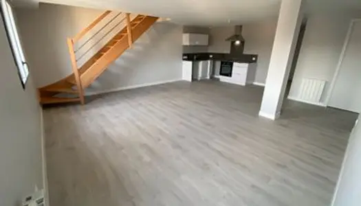 Appartement T2 de 80 m² neuf lumineux hyper centre dans immeuble sécurisé 