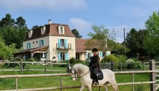 Propriété équestre avec DPE 'A' et gîte à 20 minutes de Bergerac