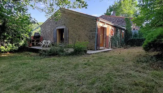 Maison en pierre 100 m2 et terrain de 492 m2 