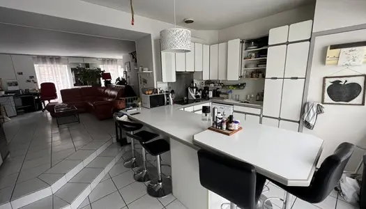 A VENDRE IMMEUBLE SUR LA POUËZE, ERDRE EN ANJOU 