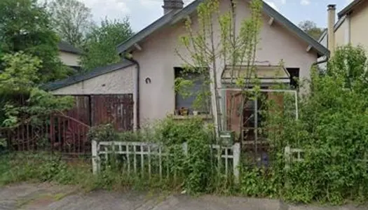 Maison à rénover à CHALIGNY 