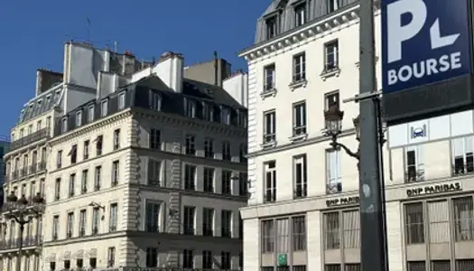 Face Bourse - Bureaux neufs - Pied du métro et du parking - Climatisés - Cablés 