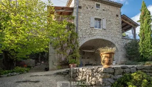 Magnanerie de charme au coeur des gorges de l'Ardèche