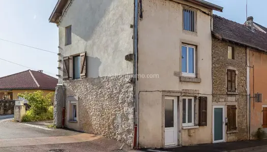 Vente Maison de village 71 m² à Montalieu-Vercieu 115 000 €