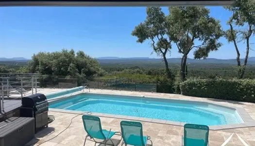 Villa provençale avec piscine, 2 studios et vues imprenables 